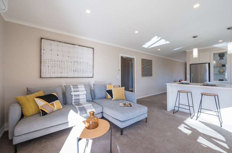 43 Fairose Drive Richmond_10