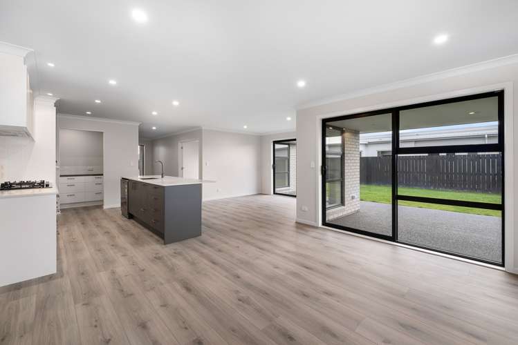 24 Rose Manor Drive Springlands_3