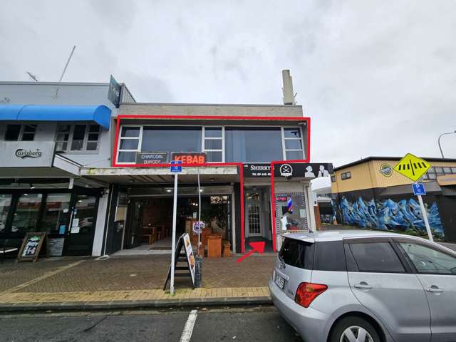 Convenient 2 Bed Unit With Views!