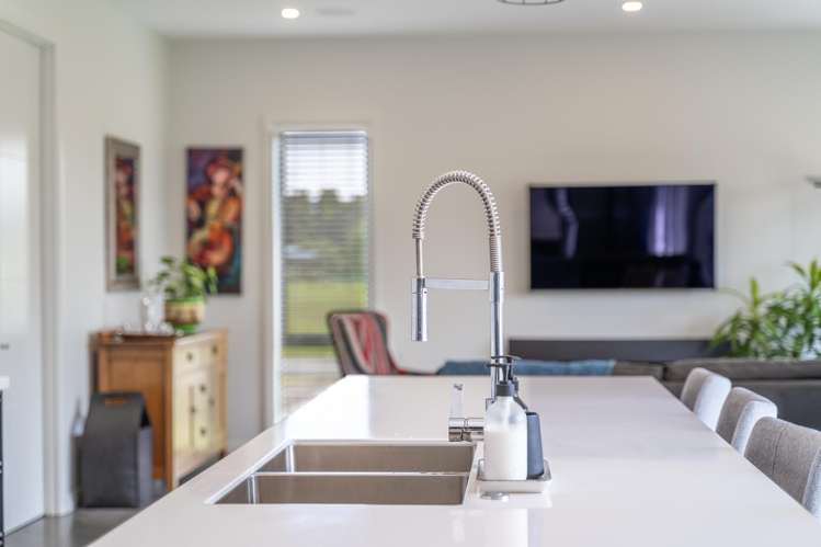 169 Dunns Road Otatara_53