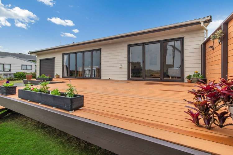 320 Papamoa Beach Road Papamoa_1