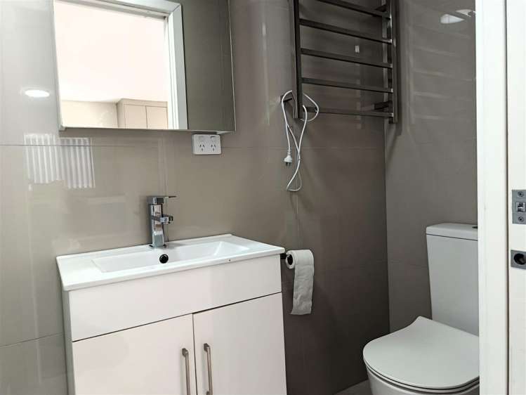 1/12 Pleasant Road Glen Eden_8
