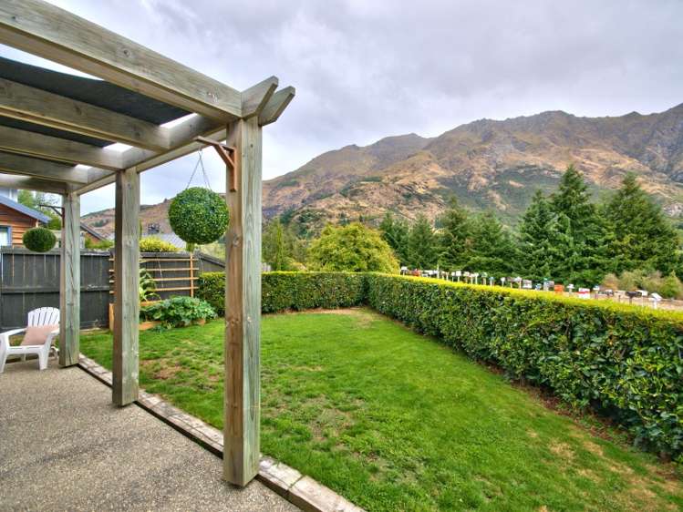 2a Amber Close Arthurs Point_21