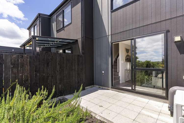 Unit 11/8 Chivalry Road Glenfield_11