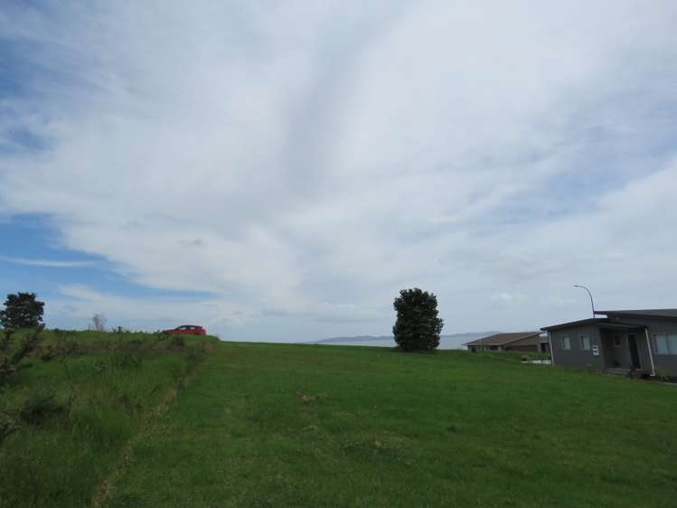 34 Dudley Crescent Cable Bay_3