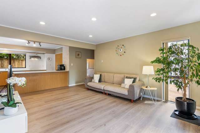 2/66 Spencer Road Pinehill_4