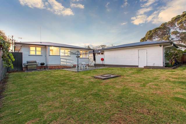 84 Matipo Road Te Atatu Peninsula_1