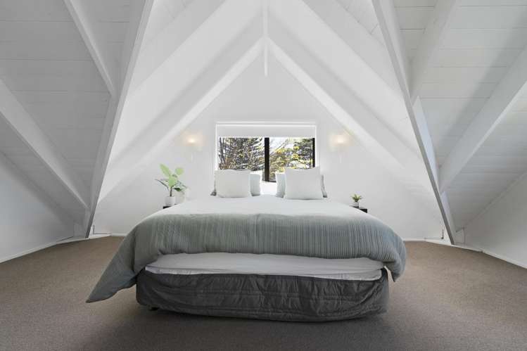 58B Aeroview Drive Beach Haven_13