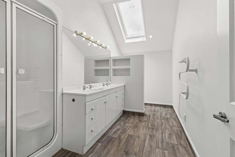 419 and 431 Takapu Road Takapu Valley_13