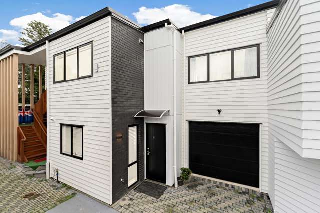 Modern, Affordable, Right by the Park!