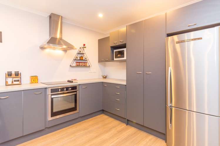 173 Pacific Drive Fitzherbert_1