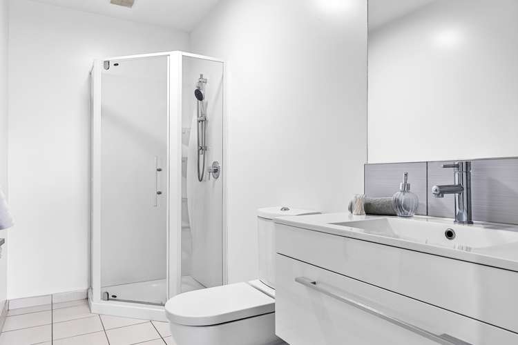 26 Millesimes Way Yaldhurst_11