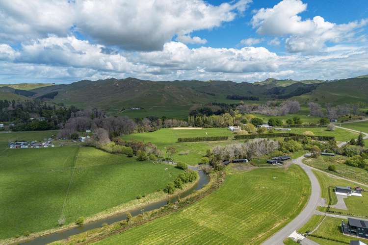 44 Punawaitai Road Omakere_13