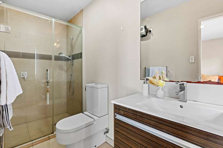 4 Ohau Court Fairview Heights_18