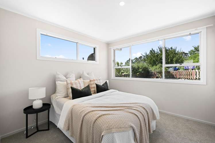 17 Ridgeway Place Glenview_10