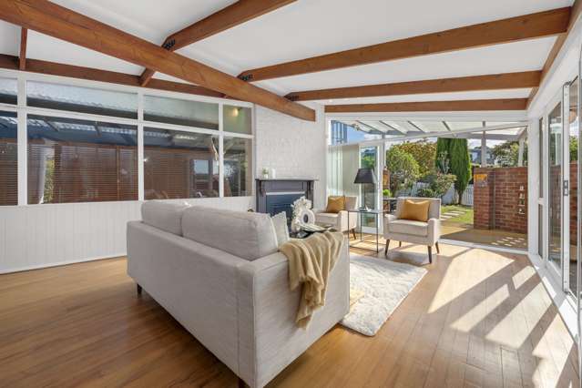 27 Colmar Road Mellons Bay_2