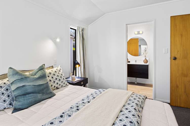 1 Fairview Place Westown_12