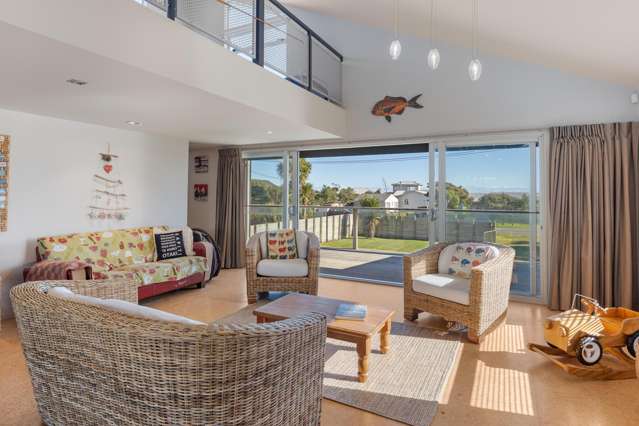 8 Rodney Avenue Te Horo Beach_3