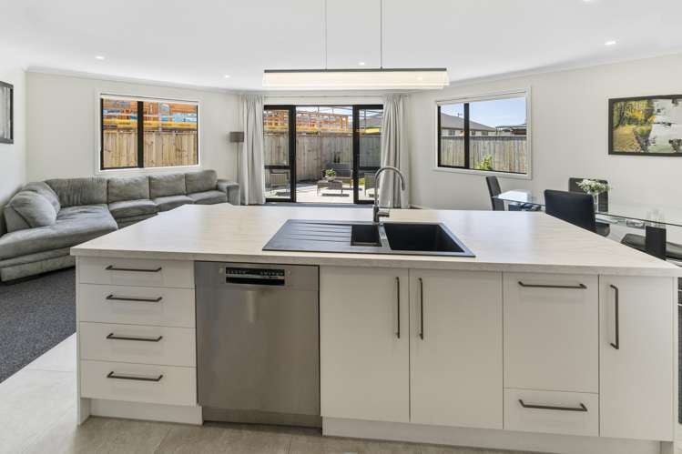 61 Woodley Road Richmond_11