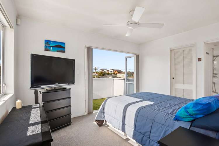64 Titoki Street Te Atatu Peninsula_10