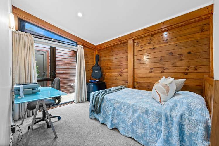 37 Lloyd Road Riverhead_15