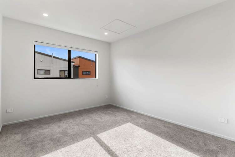 3/3 Pinefield Road Whenuapai_10