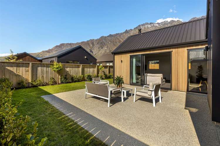 70 Jack Hanley Drive Jacks Point_17