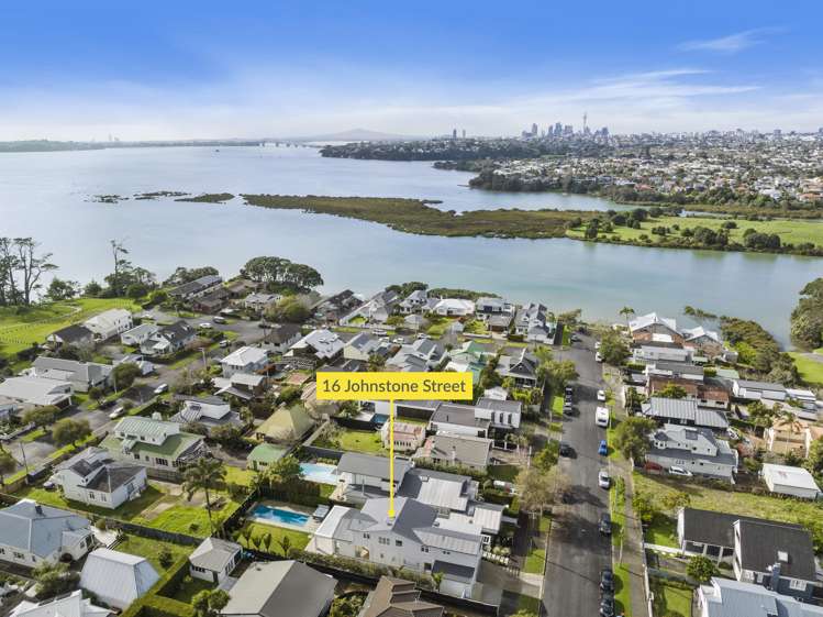 16 Johnstone Street Point Chevalier_26