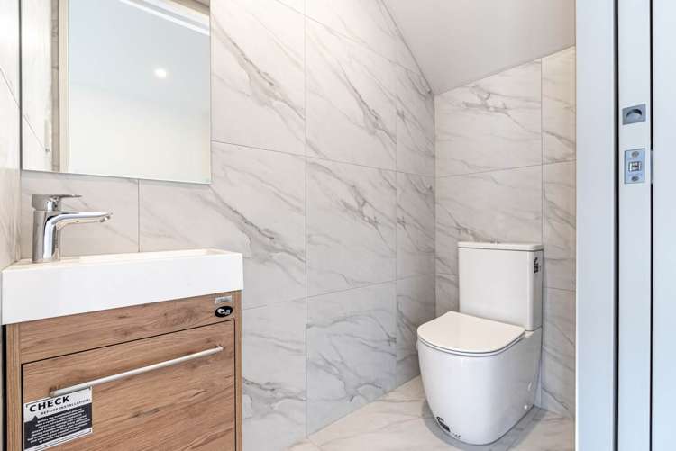 182 Rockfield Road Penrose_18