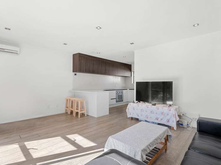 1/26 Okareka Place Pakuranga Heights_3