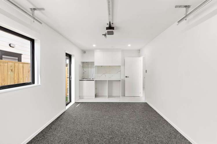 21c Borrowdace Avenue Botany Downs_18