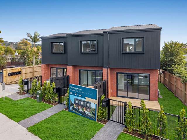 2 & 3/97 Atkinson Road Titirangi_1