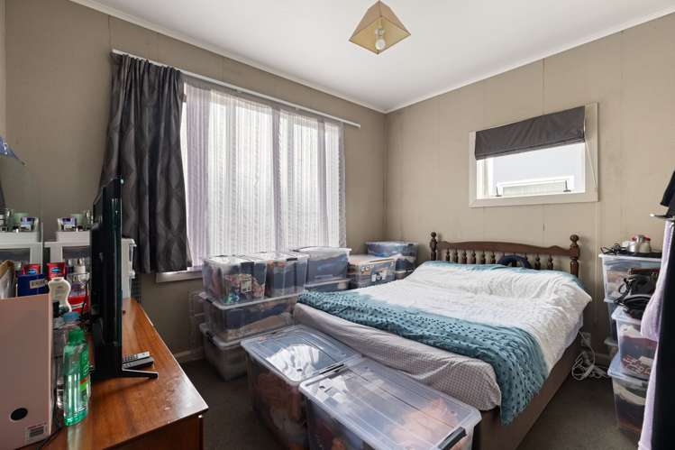 21 Rewa Street Takaro_13