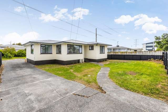 108 Clayton Avenue Otara_1