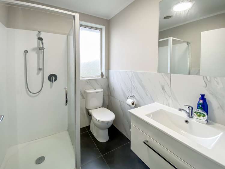 47 Kelman Road Kelston_7