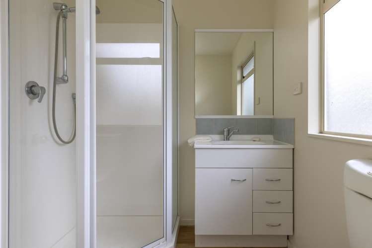 5B Awanui Street Hilltop_22