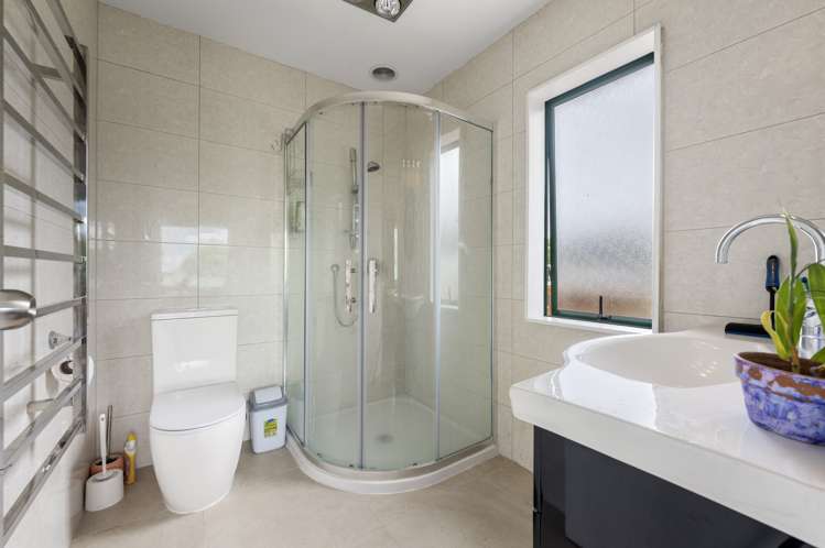 52a Roberts Road Te Atatu South_14