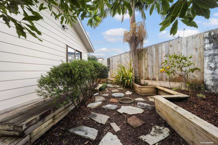 2/88 Sunvue Road Glen Eden_14
