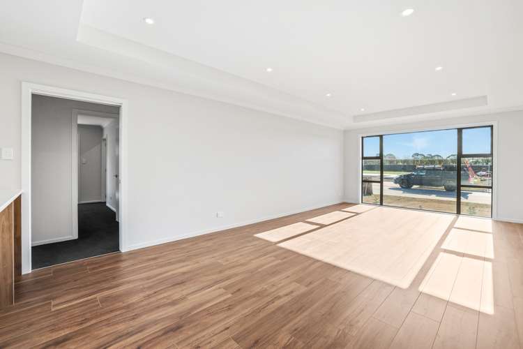 15 Vitalia Crescent Lincoln_2