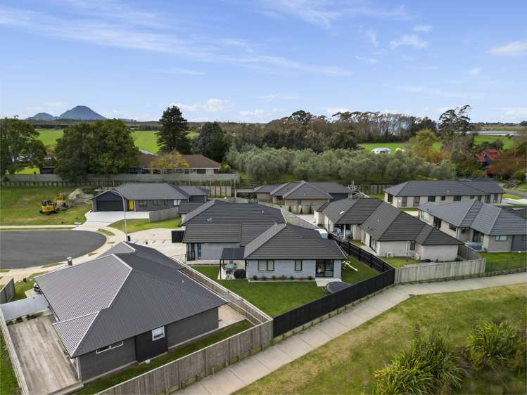 10 Korimako Place Coastlands_21