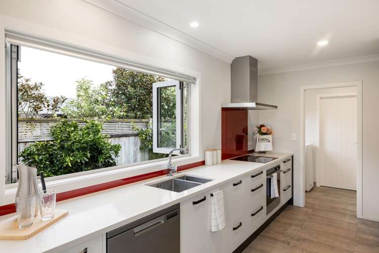 9 Tucker Close Leamington_13