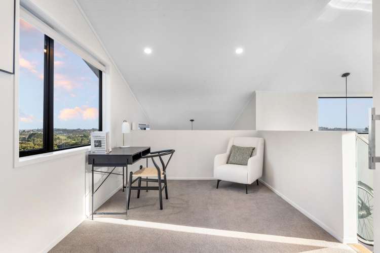 339 Ridge Road Paremoremo_19