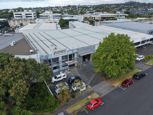 Central industrial facility - 1,142sqm