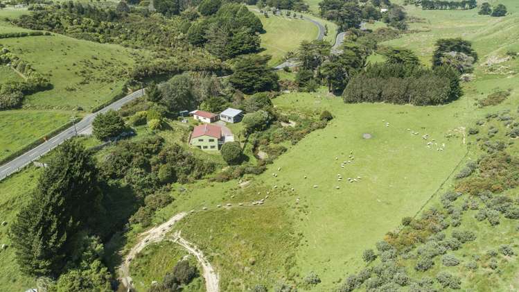 60 South Makara Road_0