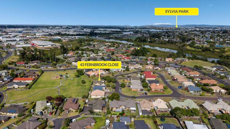 43 Fernbrook Close Pakuranga Heights_16