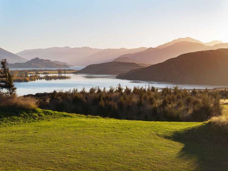 194 Black Rock Rise Glendhu Bay_8