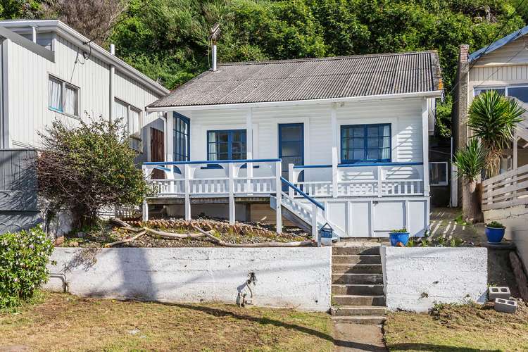 270 Queens Drive Lyall Bay_0