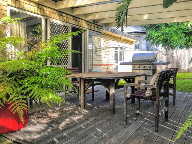 8a Peet Avenue Royal Oak_2