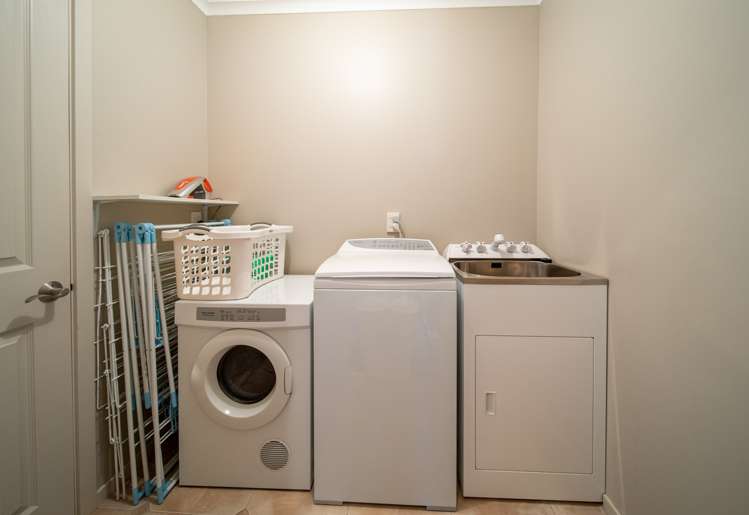 98a Shields Street Clyde_14