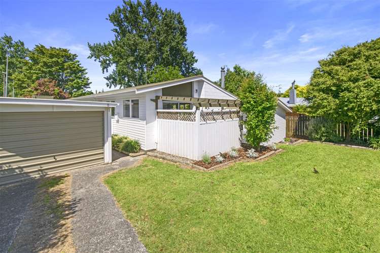 8 Crombie Street Bellevue_14